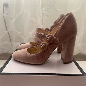 Nine West 6.5 Mary Jane Velour Pink heels